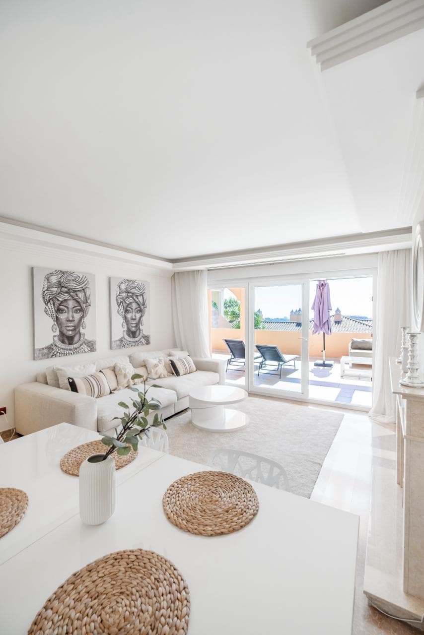 Bright and Spacious Apartment in Vista Real, Nueva Andalucia