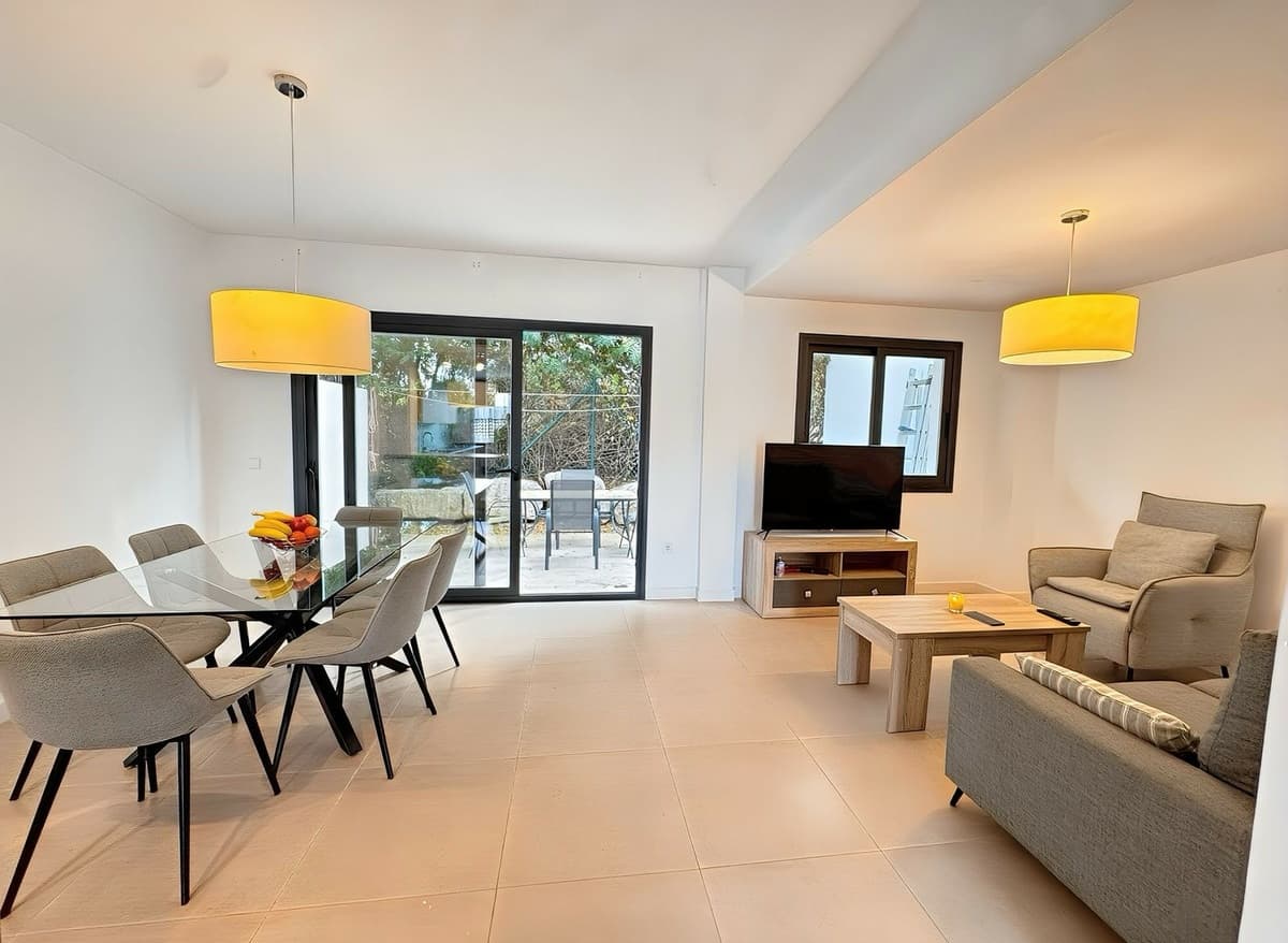 Luxury Townhouse in El Paraiso