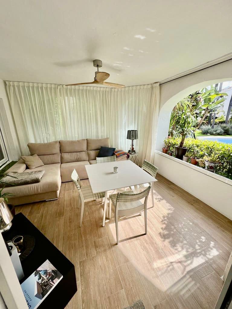 Spacious 3-Bedroom Apartment in Los Naranjos