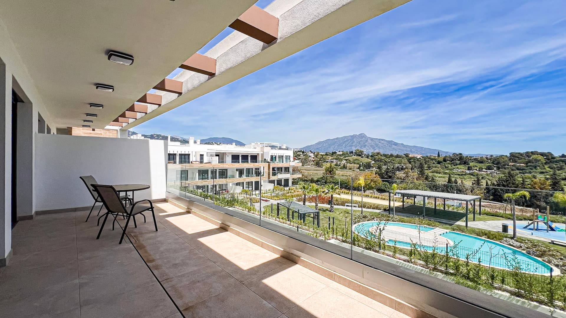 Apartment for sale in Atalaya (Benahavis)