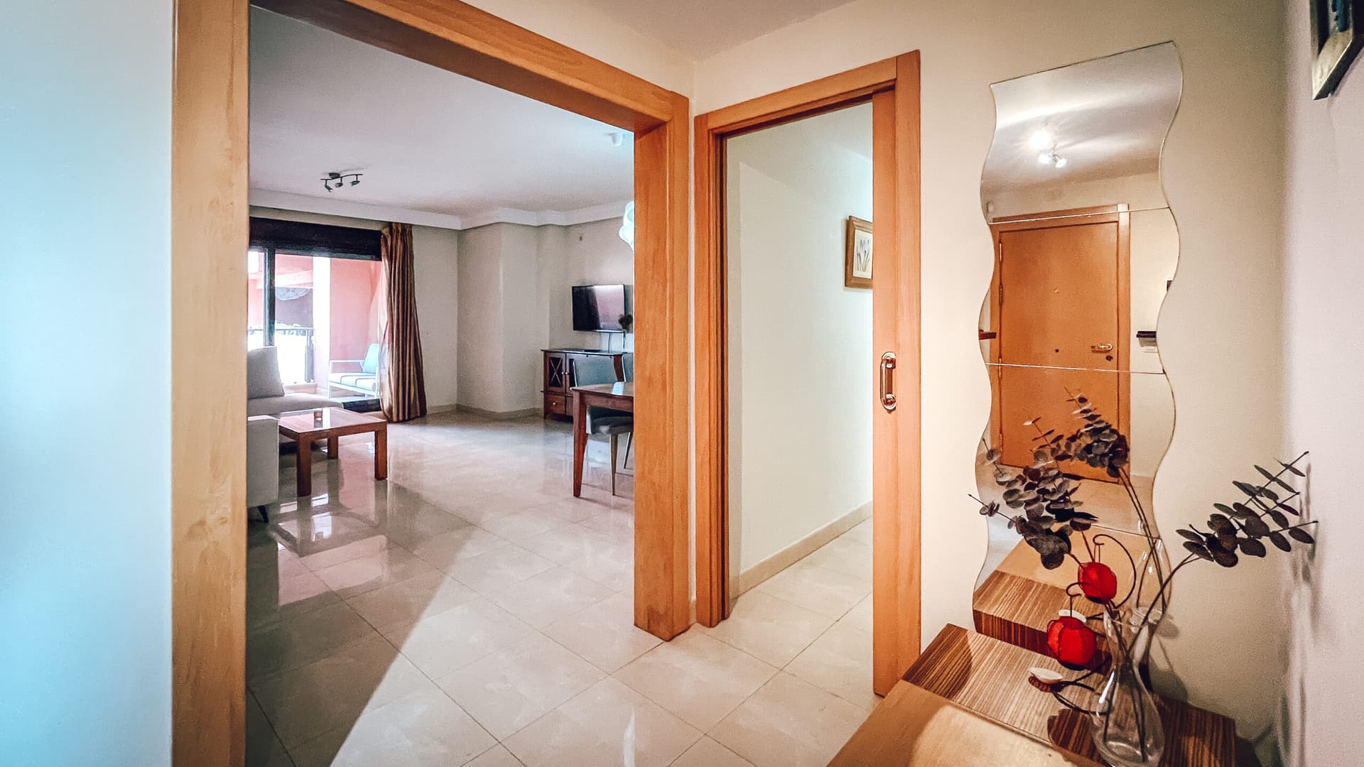 APARTMENT ON THE NEW GOLDEN MILE - photo 3